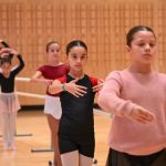 ALBA SERRA BRINDÓ UN SEMINARIO DE DANZA CLÁSICA EN CUTRAL CO